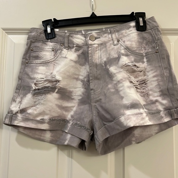 Forever 21 ladies shorts - Picture 1 of 7